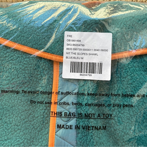 NEW Free People Hit The Slopes Shawl Fleece Jacket - Picture 8 of 13